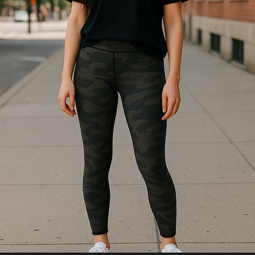 TNA Camo Leggings, Womens Small